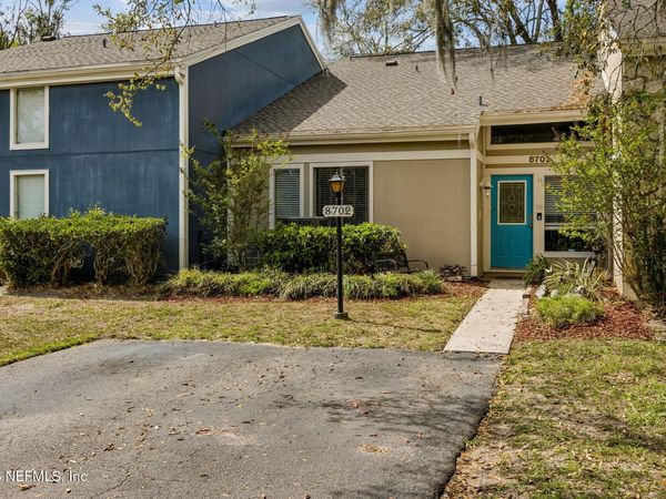 8702 COMO LAKE Drive, Jacksonville, FL 32256