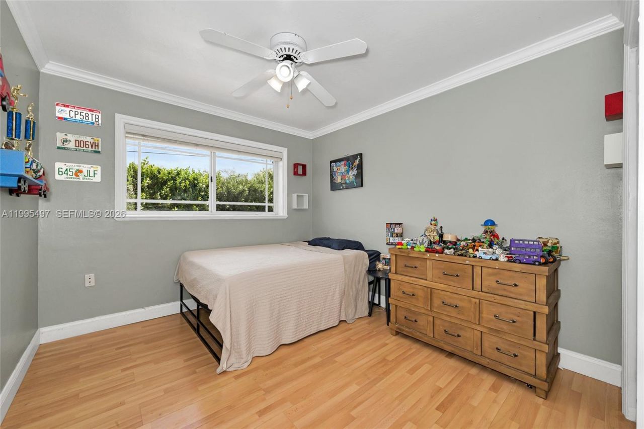 9370 SW 82nd St, Miami, FL 33173 Photo