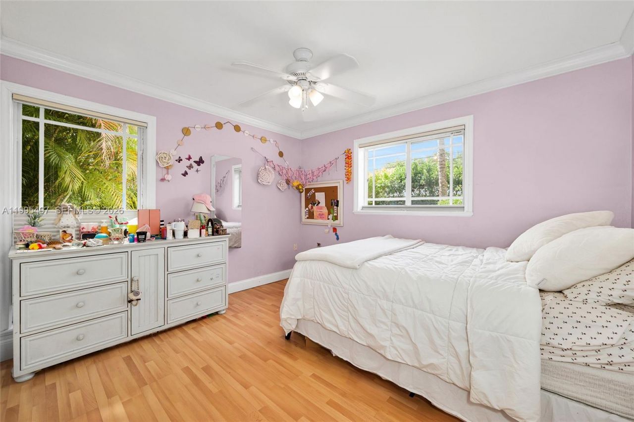 9370 SW 82nd St , Miami, FL 33173 Photo