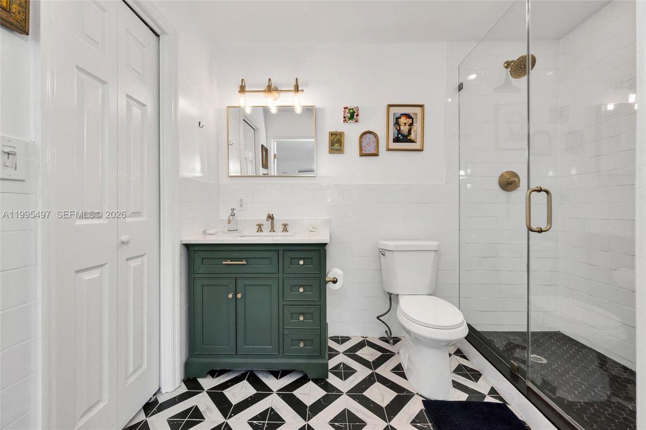 9370 SW 82nd St , Miami, FL 33173 Photo