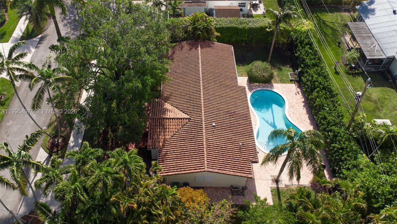 9370 SW 82nd St , Miami, FL 33173 Photo