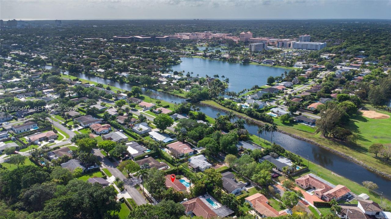 9370 SW 82nd St , Miami, FL 33173 Photo