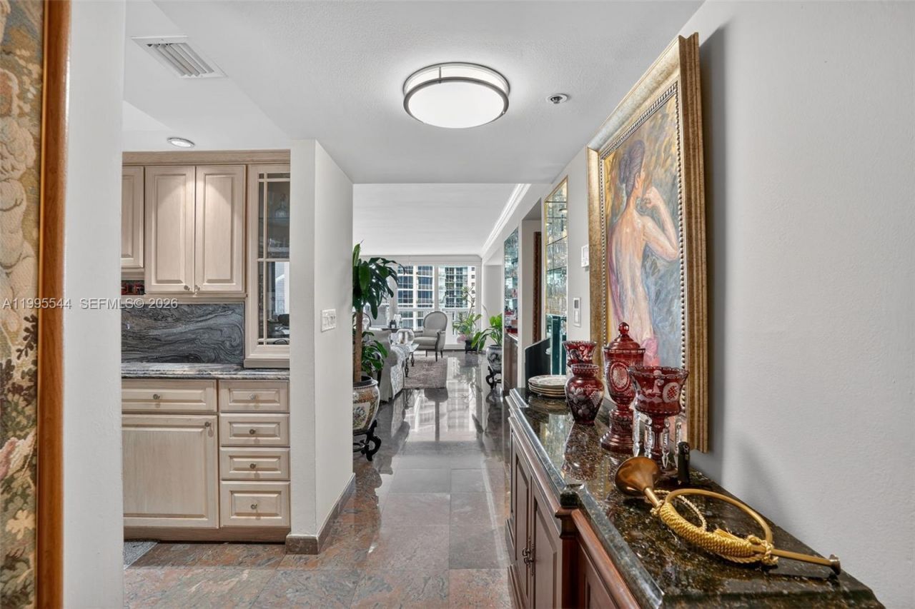 1717 N Bayshore Dr, Unit A-2451, Miami, FL 33132 Photo