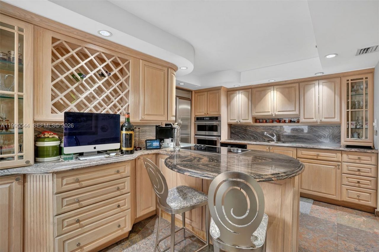 1717 N Bayshore Dr, Unit A-2451, Miami, FL 33132 Photo