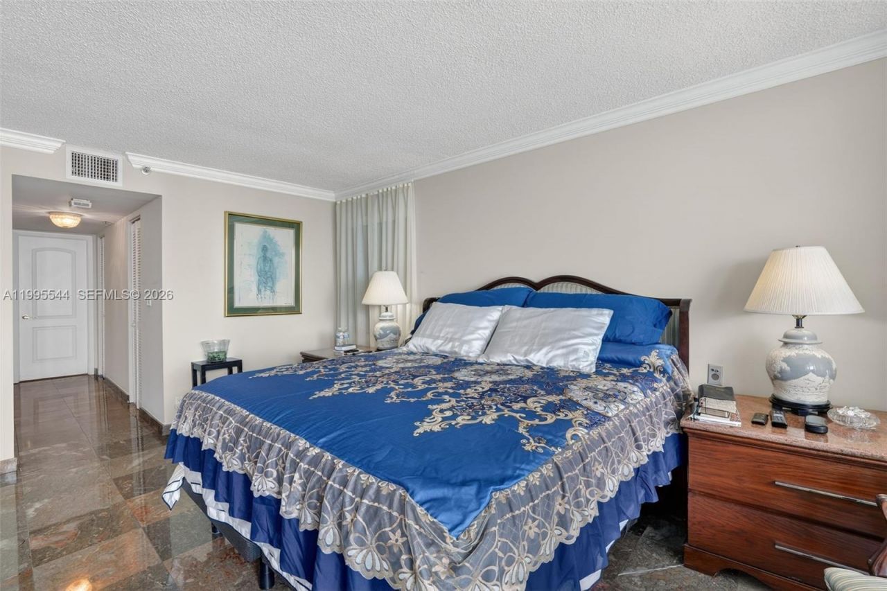 1717 N Bayshore Dr, Unit A-2451, Miami, FL 33132 Photo