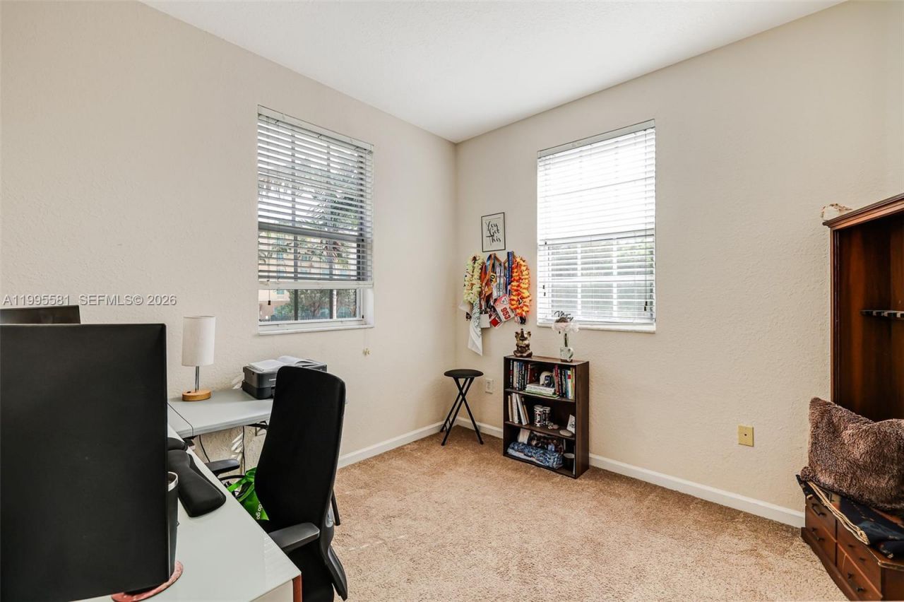 936 NE 29th Ter, Homestead, FL 33033 Photo