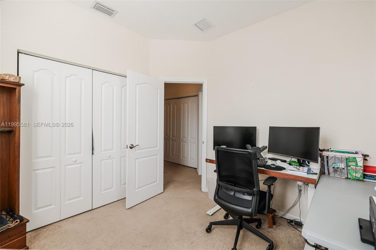 936 NE 29th Ter, Homestead, FL 33033 Photo