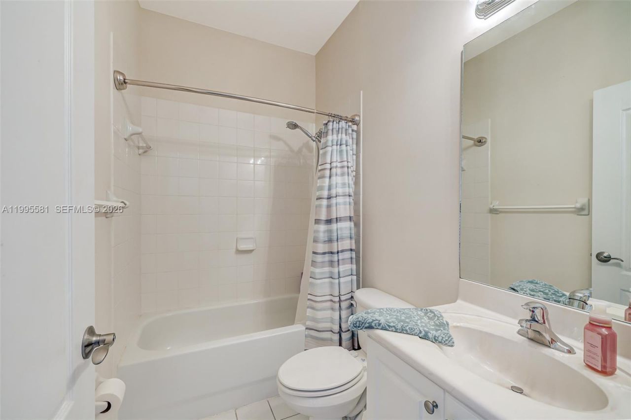 936 NE 29th Ter, Homestead, FL 33033 Photo