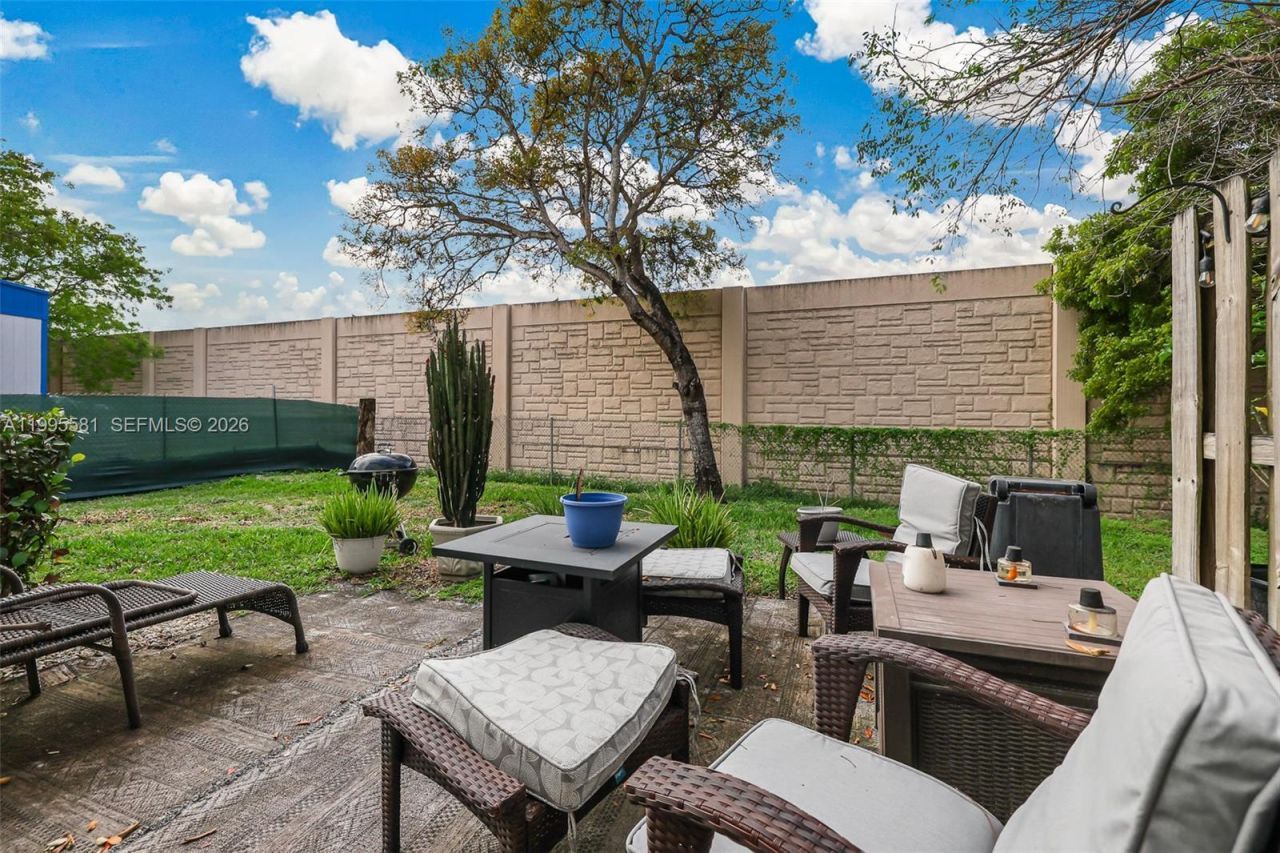 936 NE 29th Ter, Homestead, FL 33033 Photo