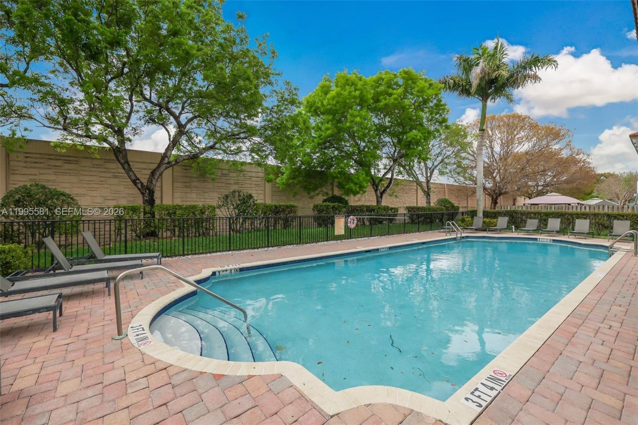 936 NE 29th Ter, Homestead, FL 33033 Photo