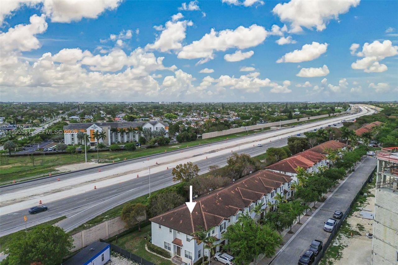936 NE 29th Ter, Homestead, FL 33033 Photo