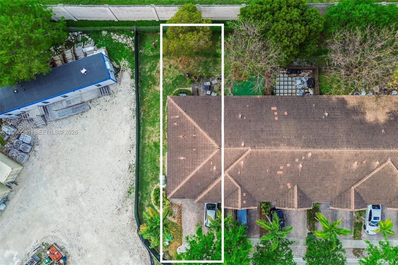 936 NE 29th Ter, Homestead, FL 33033 Photo