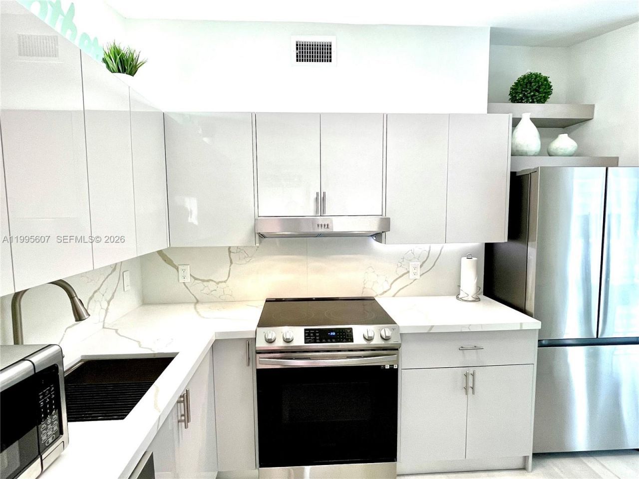 2406 Marathon Ln, Fort Lauderdale, FL 33312 Photo