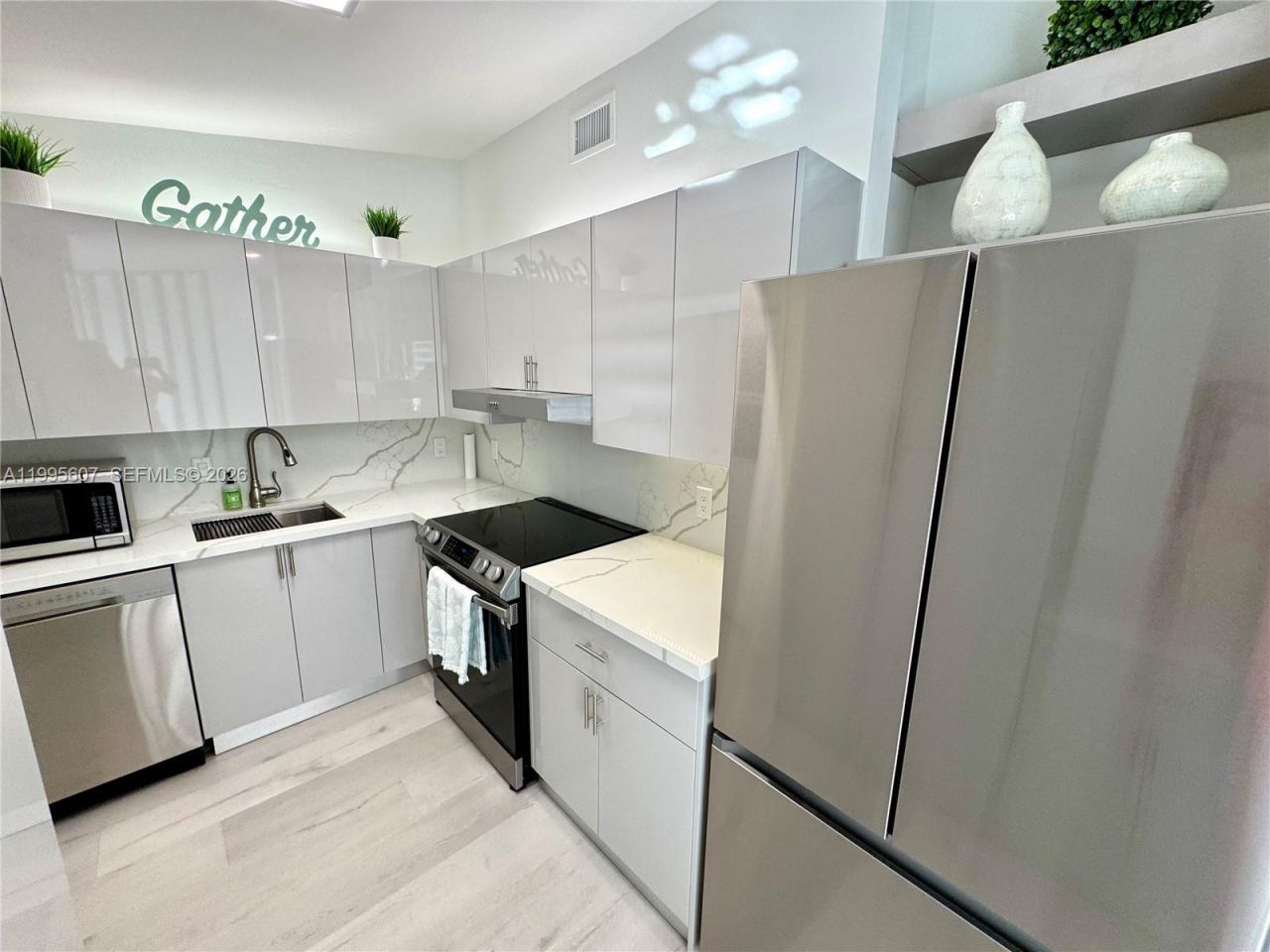 2406 Marathon Ln, Fort Lauderdale, FL 33312 Photo