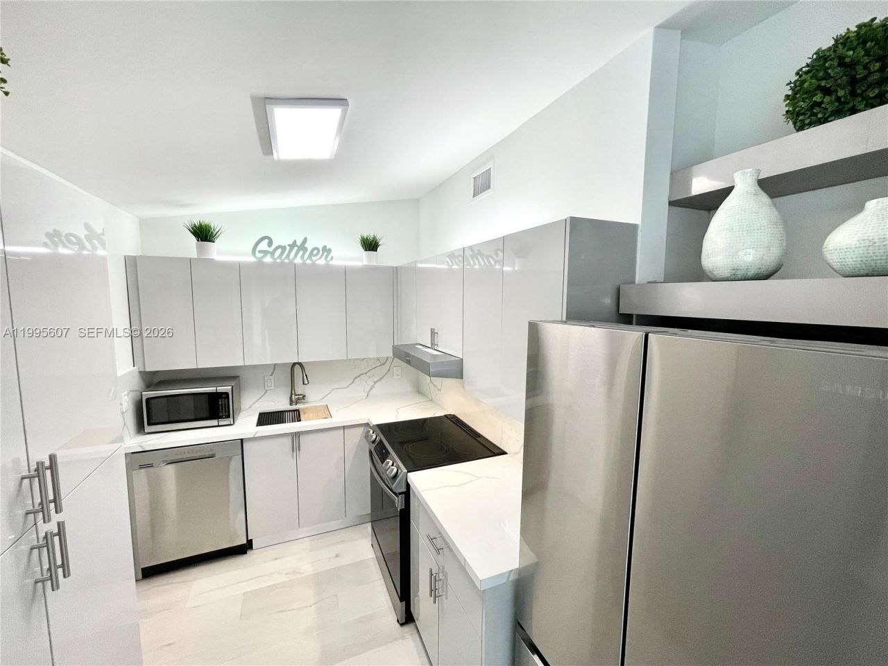 2406 Marathon Ln, Fort Lauderdale, FL 33312 Photo