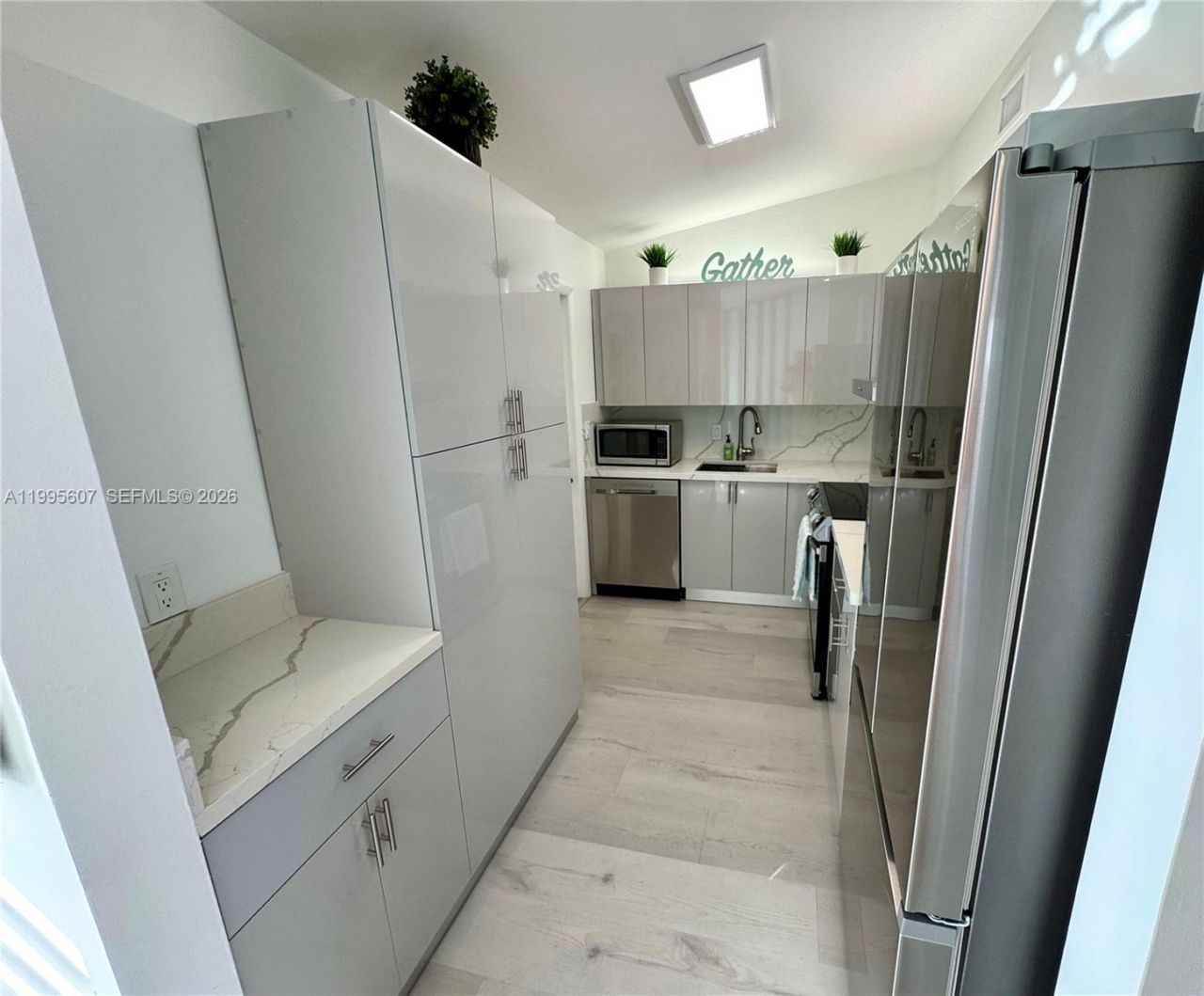 2406 Marathon Ln, Fort Lauderdale, FL 33312 Photo