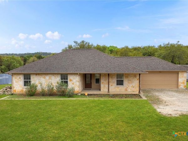 101 Queen Anne Circle , Canyon Lake, TX 78133