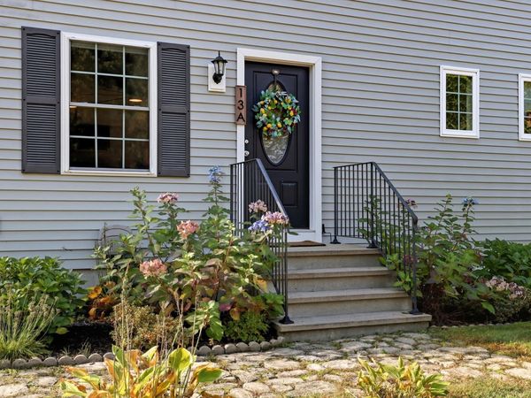 13 Juanita Avenue, Unit A, Raymond, NH 03077