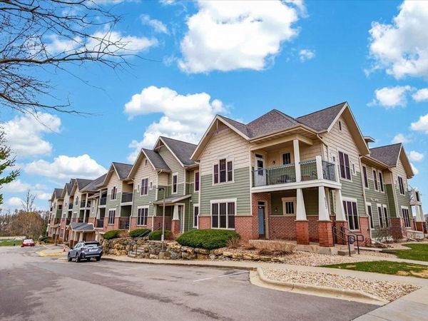 8253 Mayo Drive, Unit 105, Madison, WI 53719