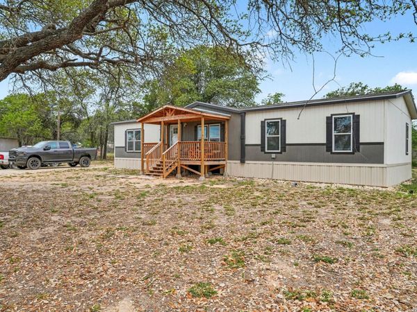 336 County Road 6846, Lytle, TX 78052