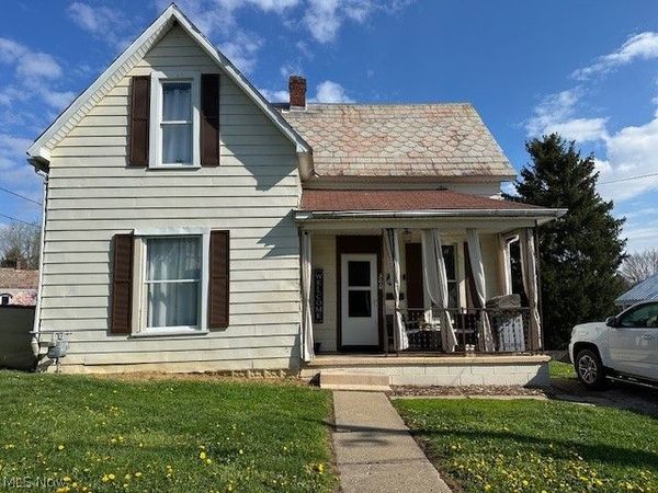 560 W Brown Street , New Lexington, OH 43764