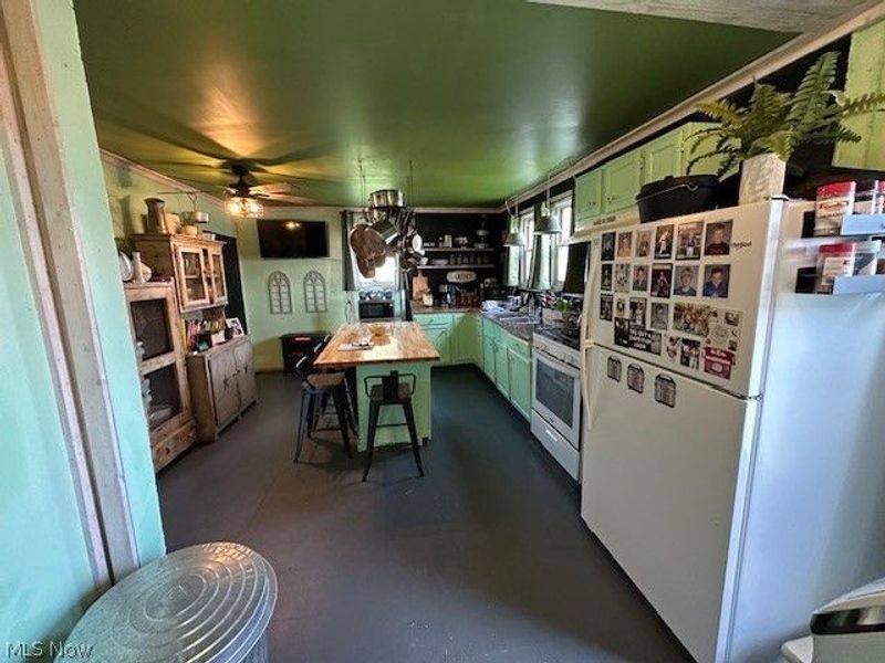 560 W Brown Street, New Lexington, OH 43764 Photo 6