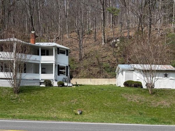 18250 SOUTH FORK ROAD, MOOREFIELD, WV 26836