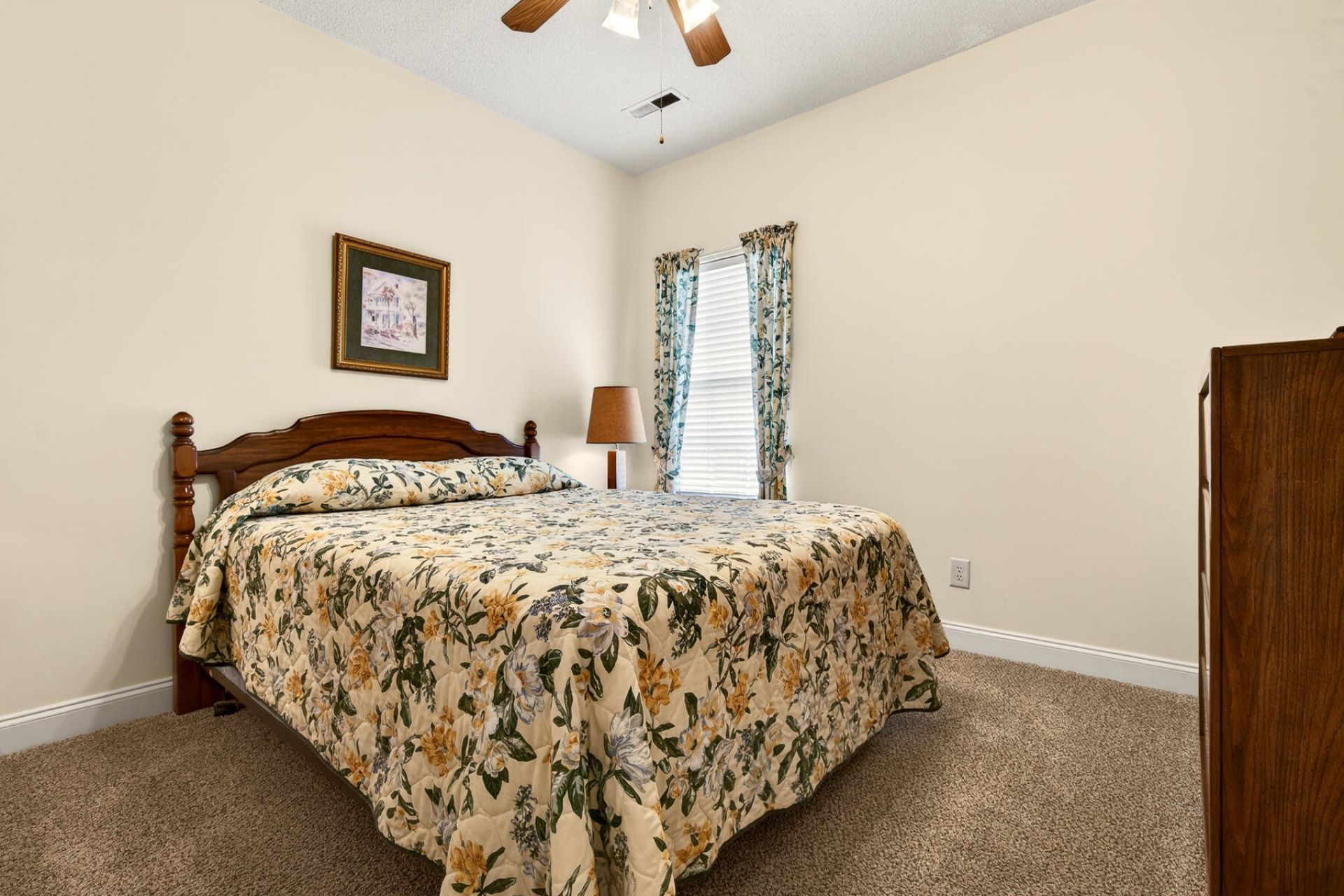 105 Tunstall Drive Photo 32