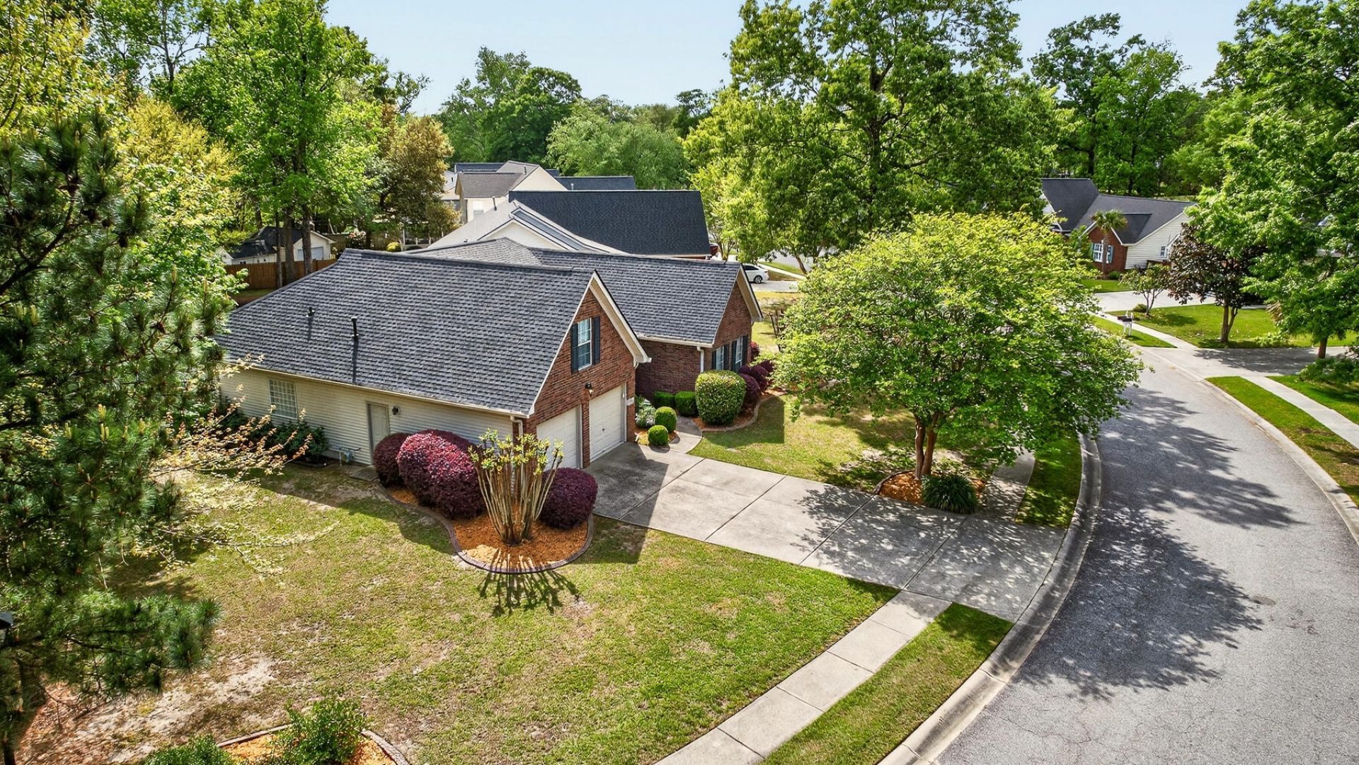 105 Tunstall Drive Photo 4