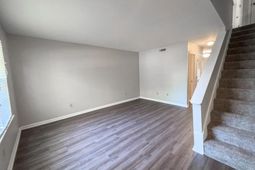 101 Timberlane photo 4