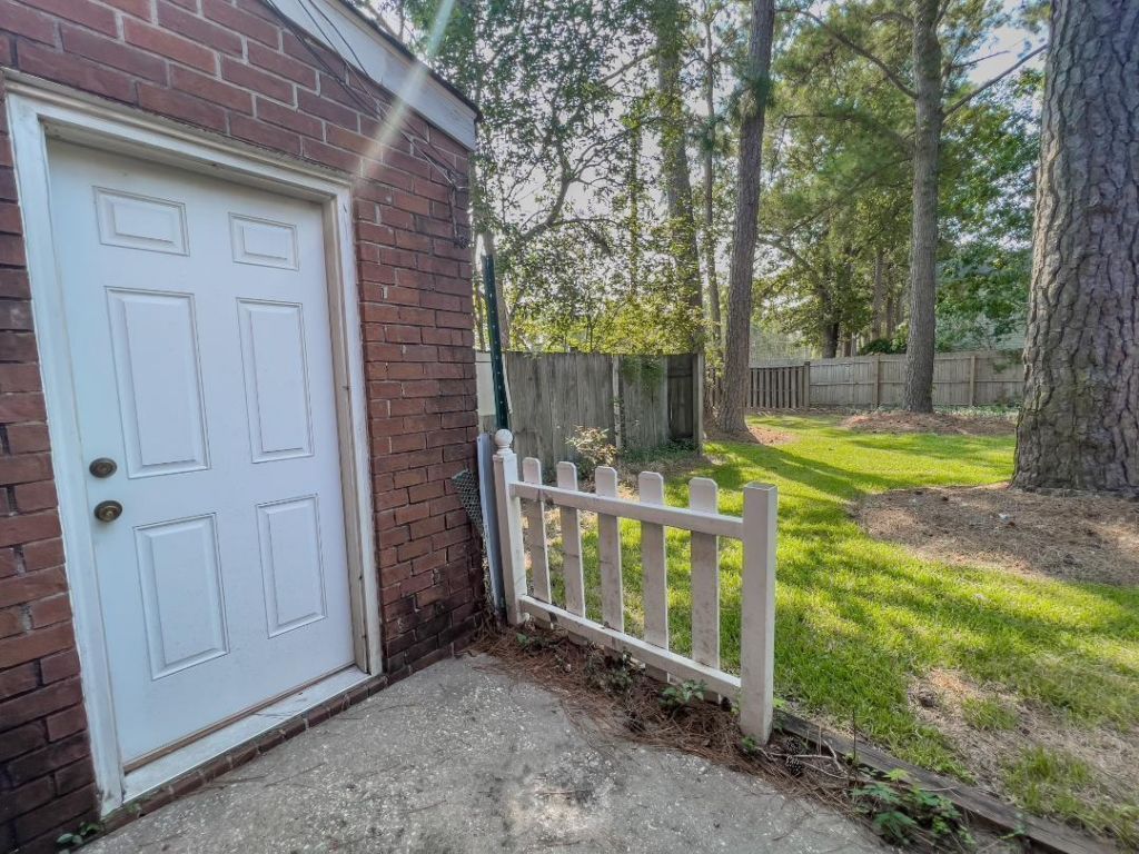 101 Timberlane Photo 9