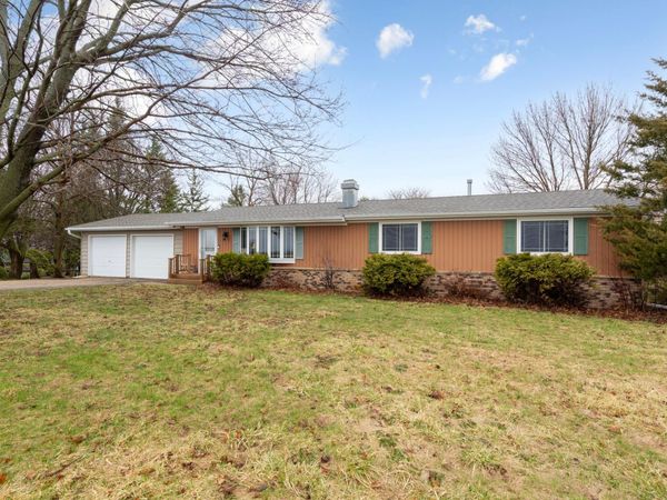 606 Riverdale Road , Mankato, MN 56001