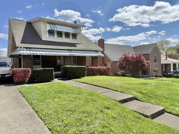 86 Fairfax Drive, Huntington, WV 25705