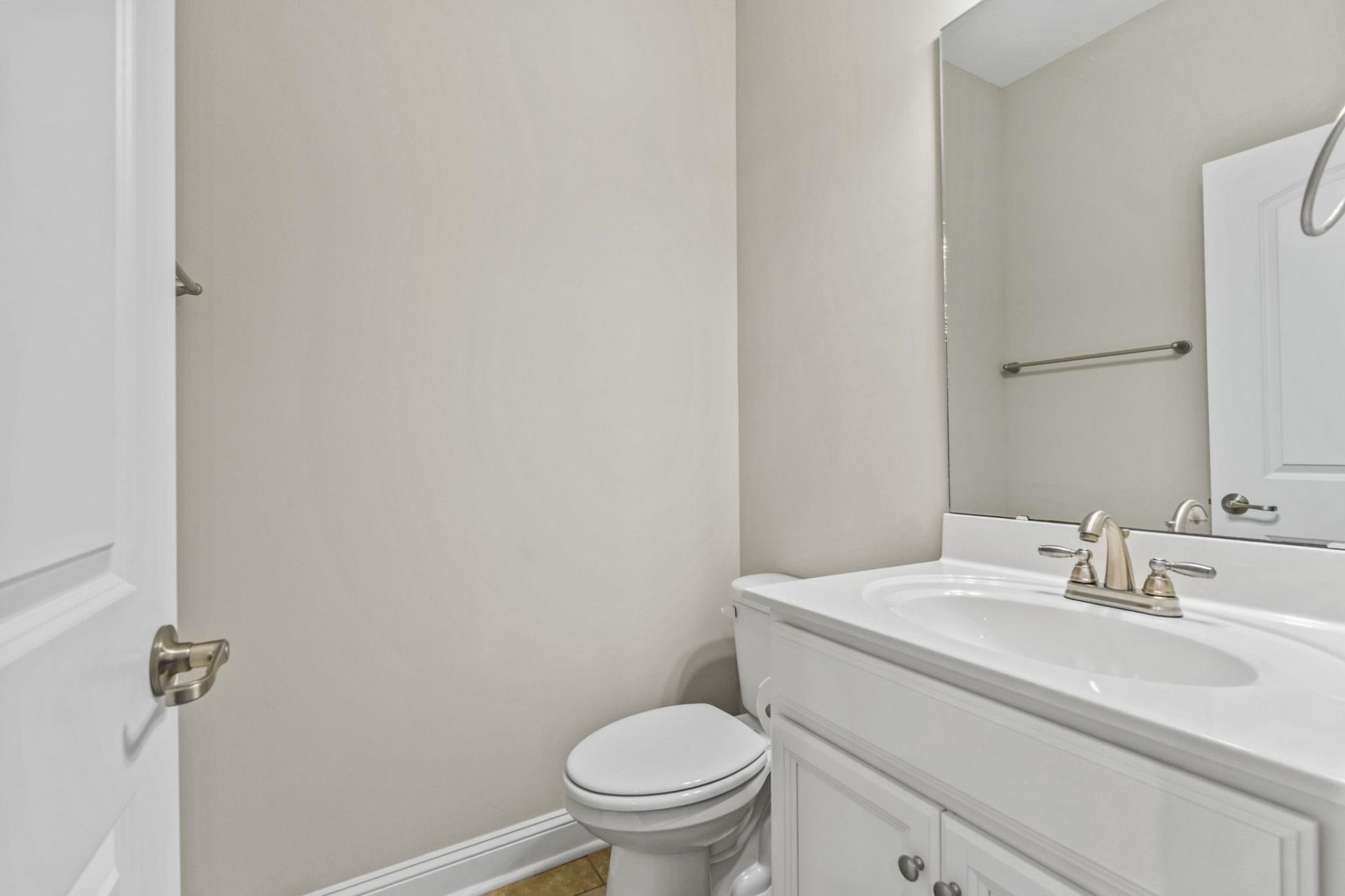 216 Je Edward Dr. Photo 18