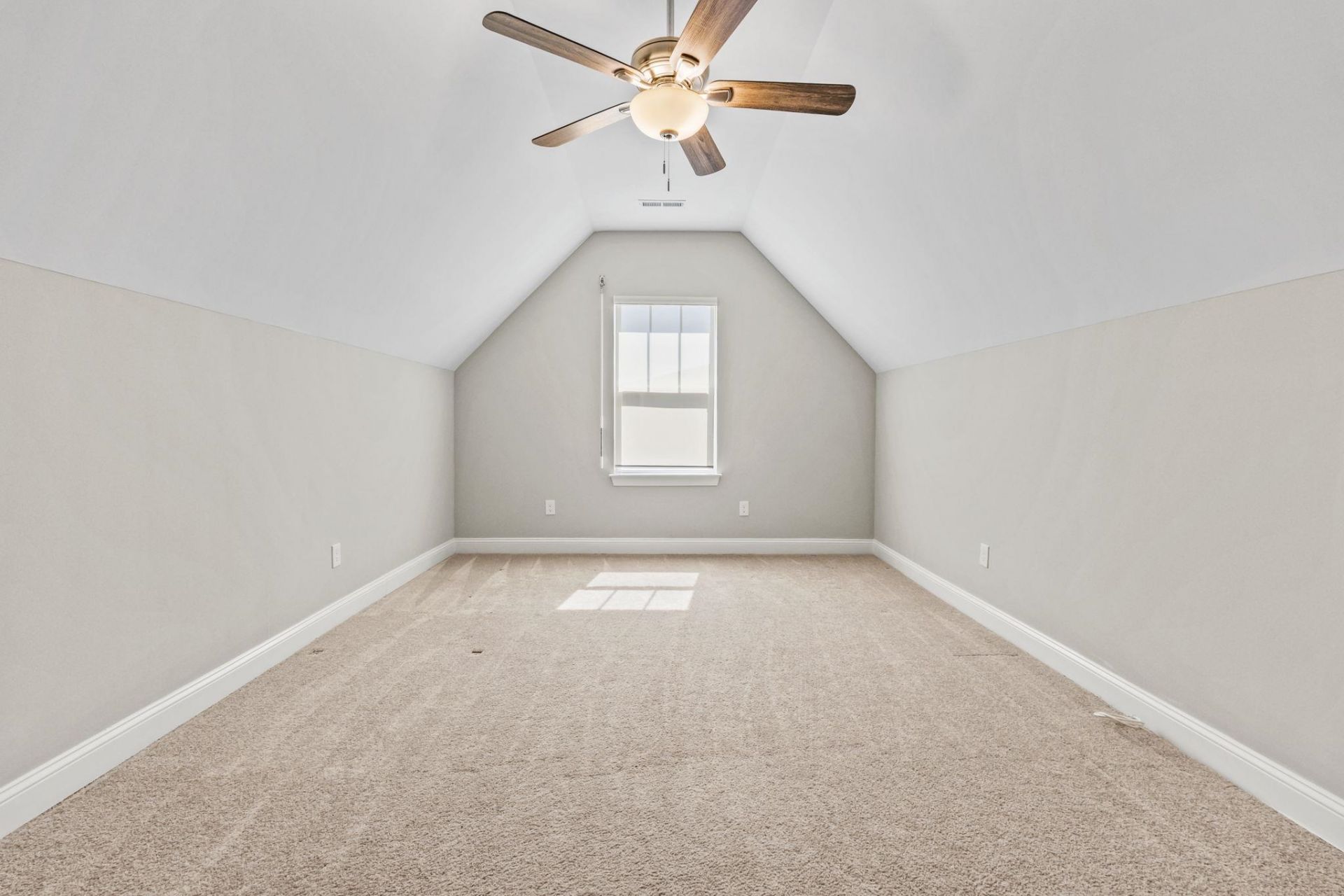 216 Je Edward Dr. Photo 27