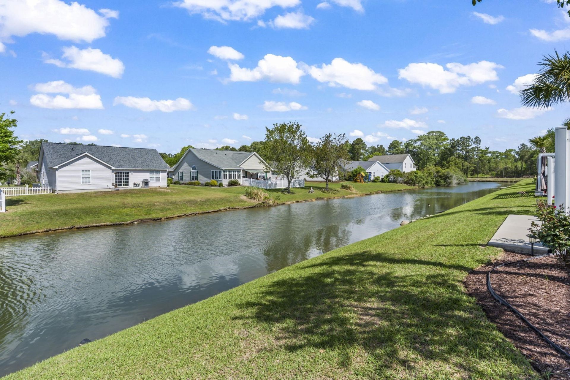 216 Je Edward Dr. Photo 37