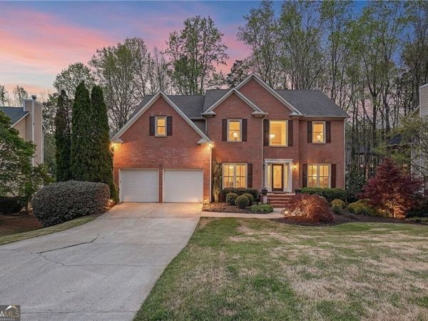 375 White Rose Trace, Alpharetta, GA 30005