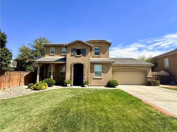 2274 Dwight Court , Rosamond, CA 93560