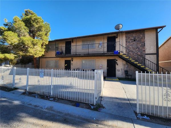 4765 Thunderbolt Avenue , Unit 4, Las Vegas, NV 89115