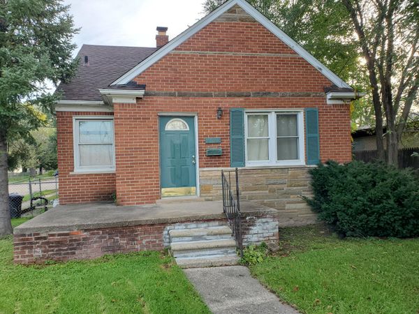 21980 Beechwood Avenue, Eastpointe, MI 48021