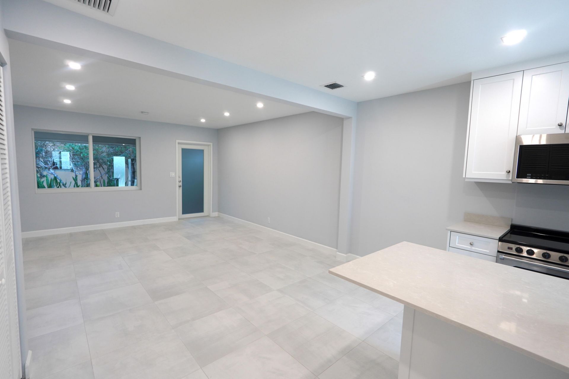 631 NE 17th Way, Unit 3, Fort Lauderdale, FL 33304 Photo