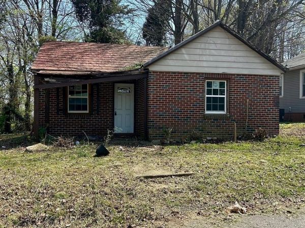 103 Buena Vista Avenue , Statesville, NC 28677