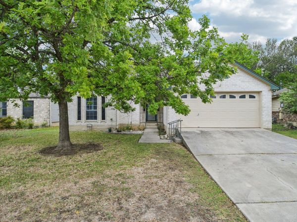 604 Clyde CT, San Marcos, TX 78666