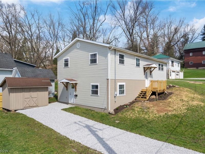 142 Smith Street, Millersburg, OH 44654 Photo 2