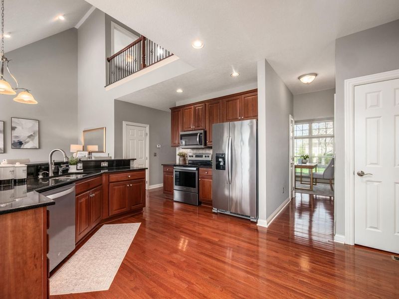 293 Murphy's Green, Powell, OH 43065 Photo 14