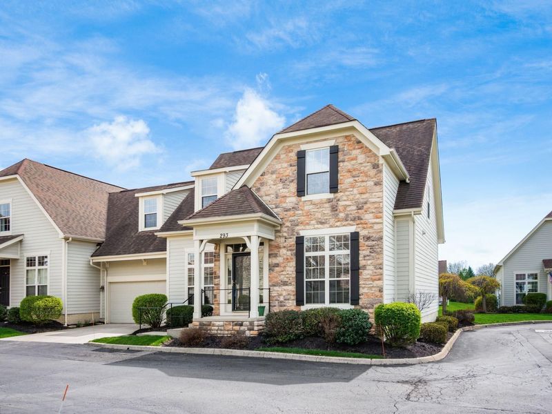 293 Murphy's Green, Powell, OH 43065 Photo 3