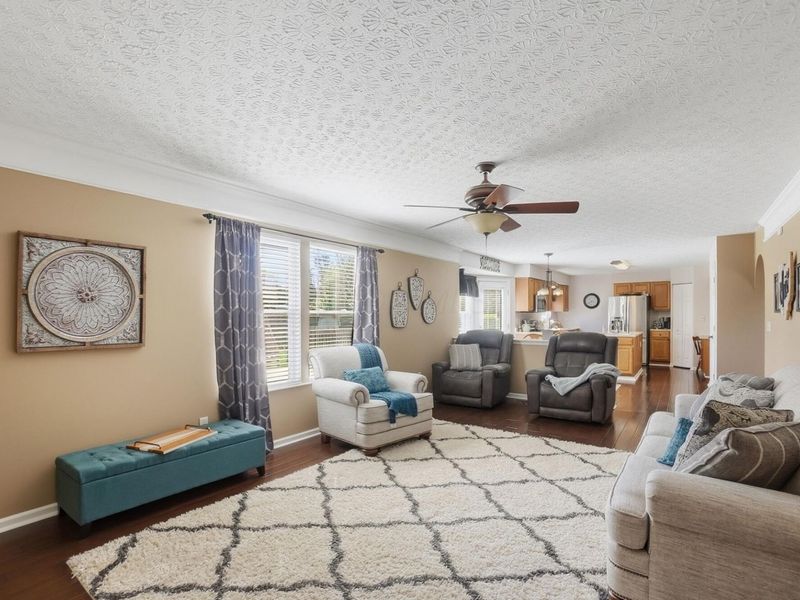 4000 Creekwood Drive, Lewis Center, OH 43035 Photo 10