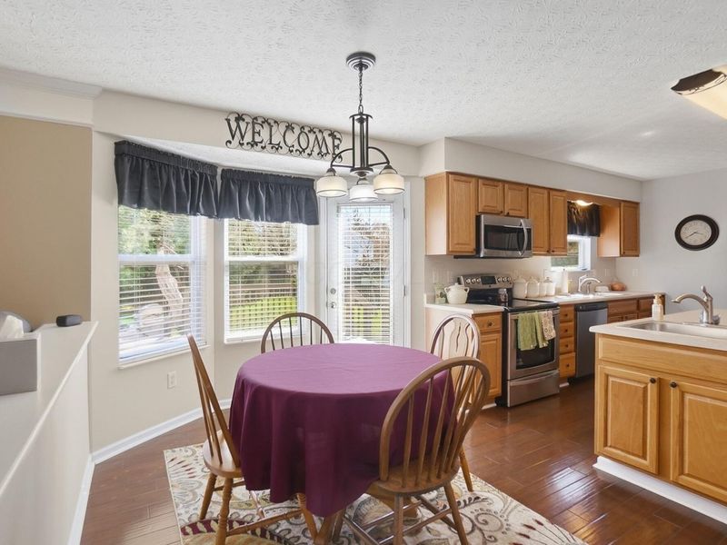 4000 Creekwood Drive, Lewis Center, OH 43035 Photo 11