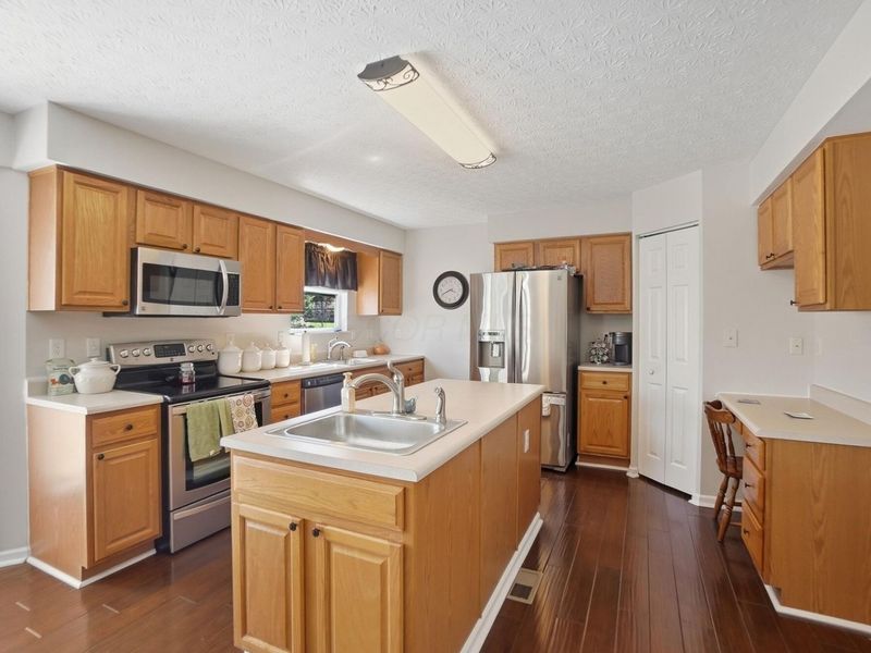 4000 Creekwood Drive, Lewis Center, OH 43035 Photo 17