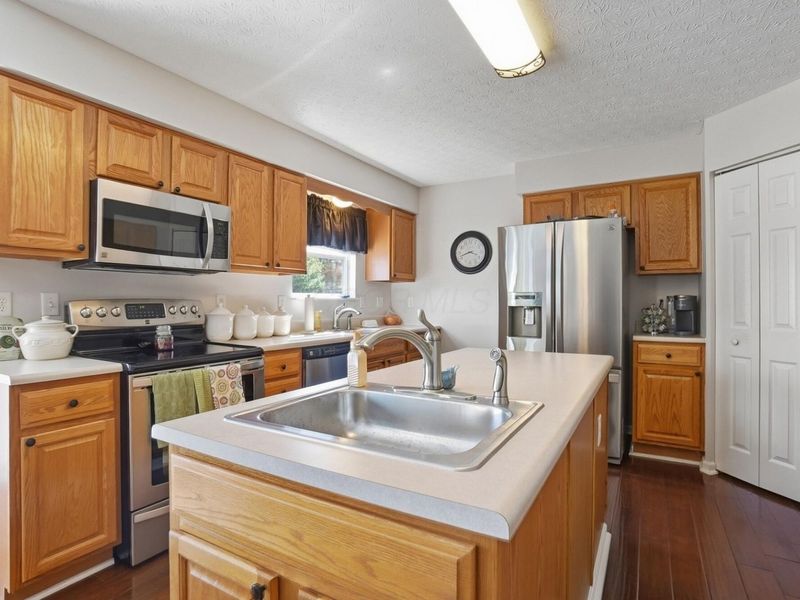 4000 Creekwood Drive, Lewis Center, OH 43035 Photo 18